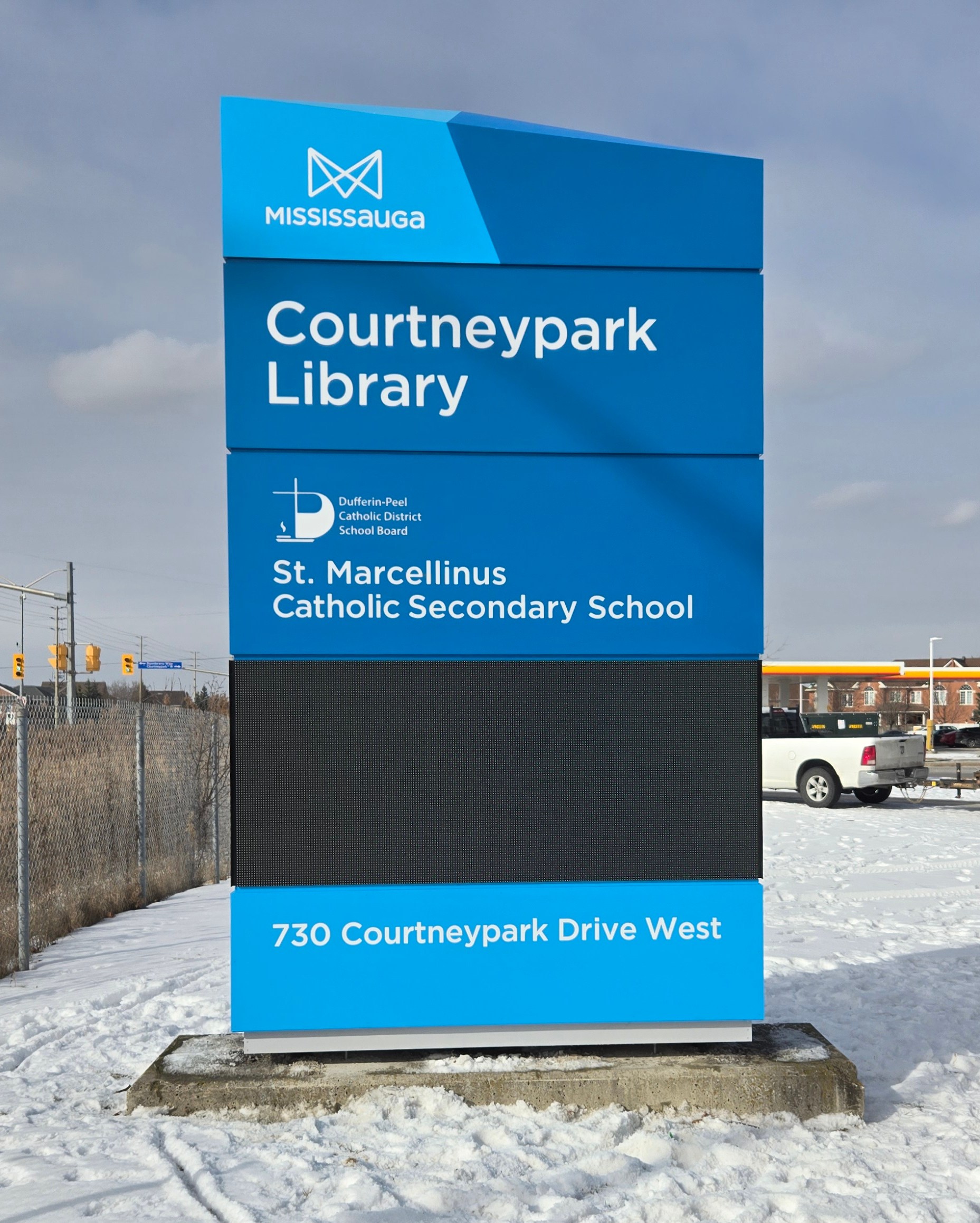 Courtneypark Library pylon