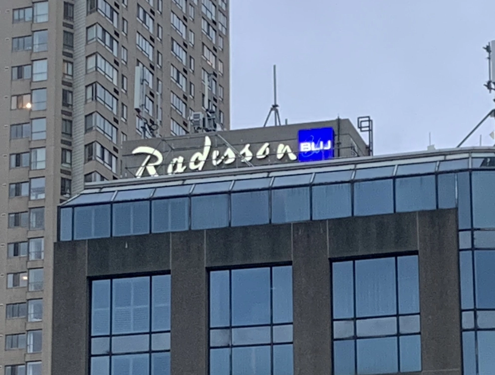 South side Radisson channel letters Lit - Nov 18, 2020